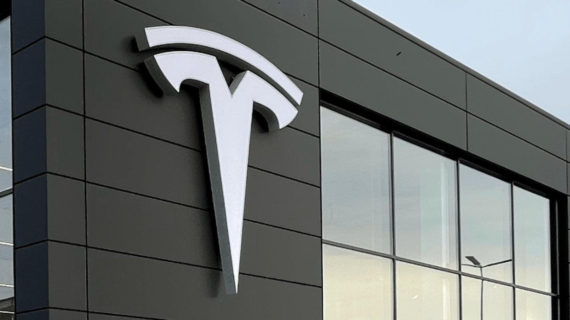 Indien könnte Importzölle für Elektroautos senken - Laut einem Bericht plan Tesla zudem den Bau einer Fabrik - Shop4Tesla
