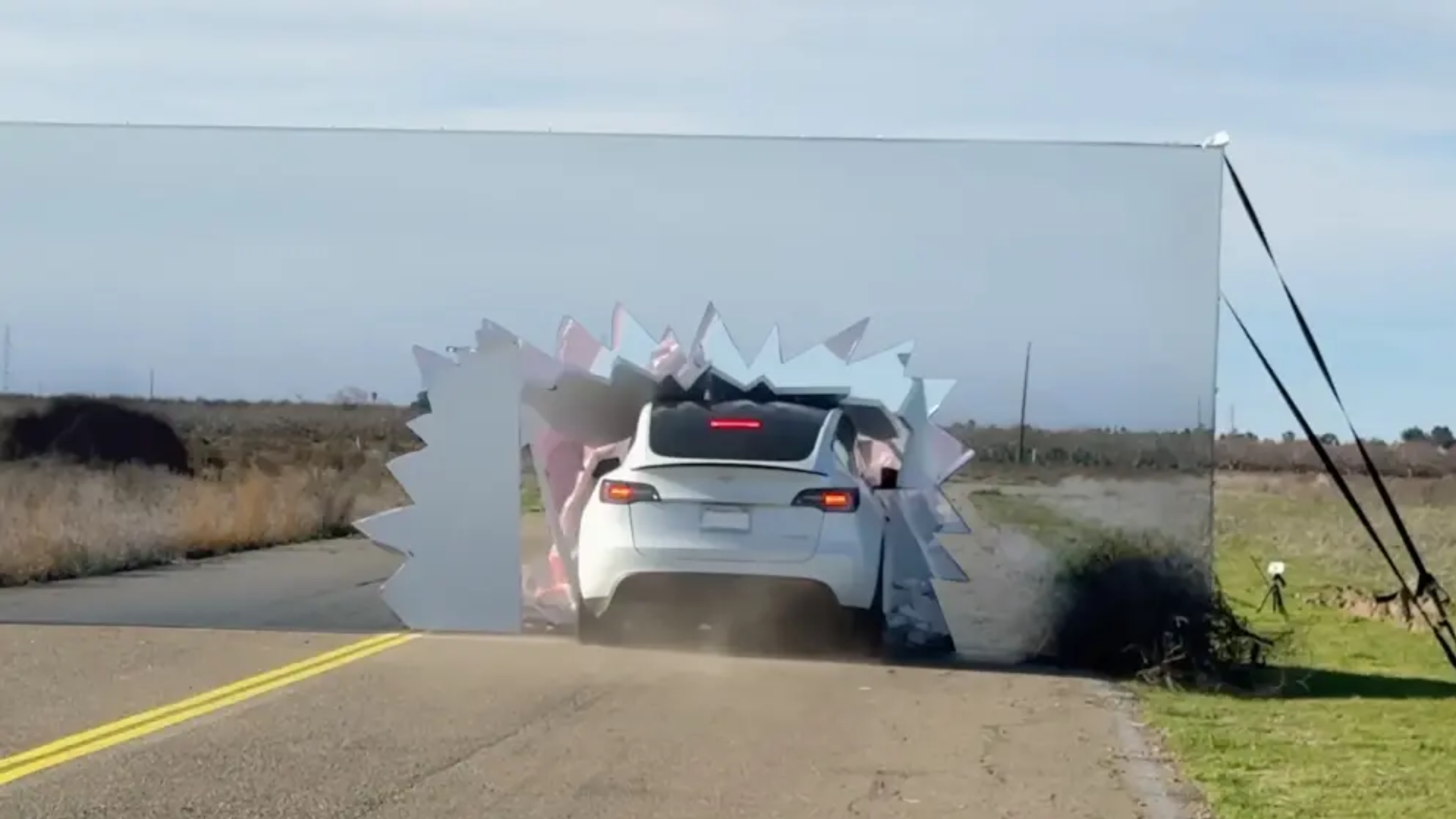 Tesla’s self-driving fails the Wile E. Coyote Test