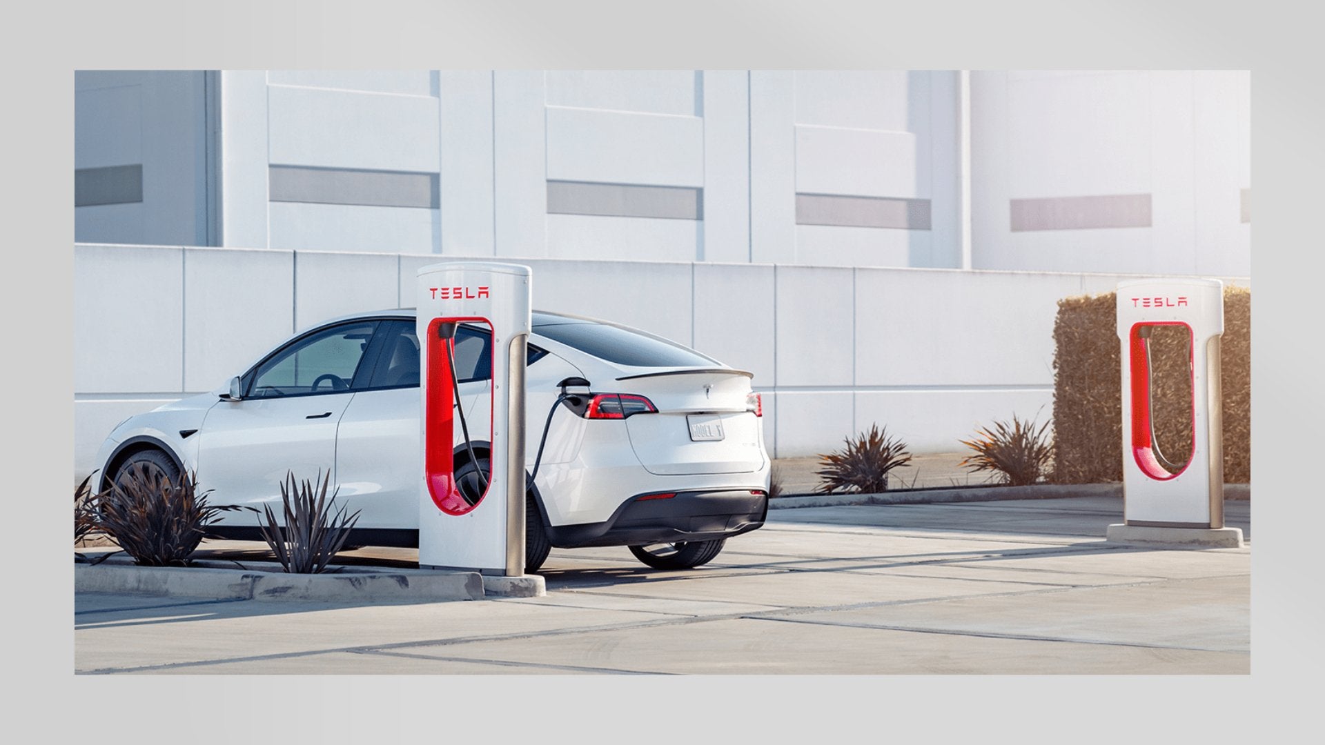 Tesla setzt neuen Meilenstein: 50.000 Supercharger-Ladestationen global in Betrieb. - Shop4Tesla