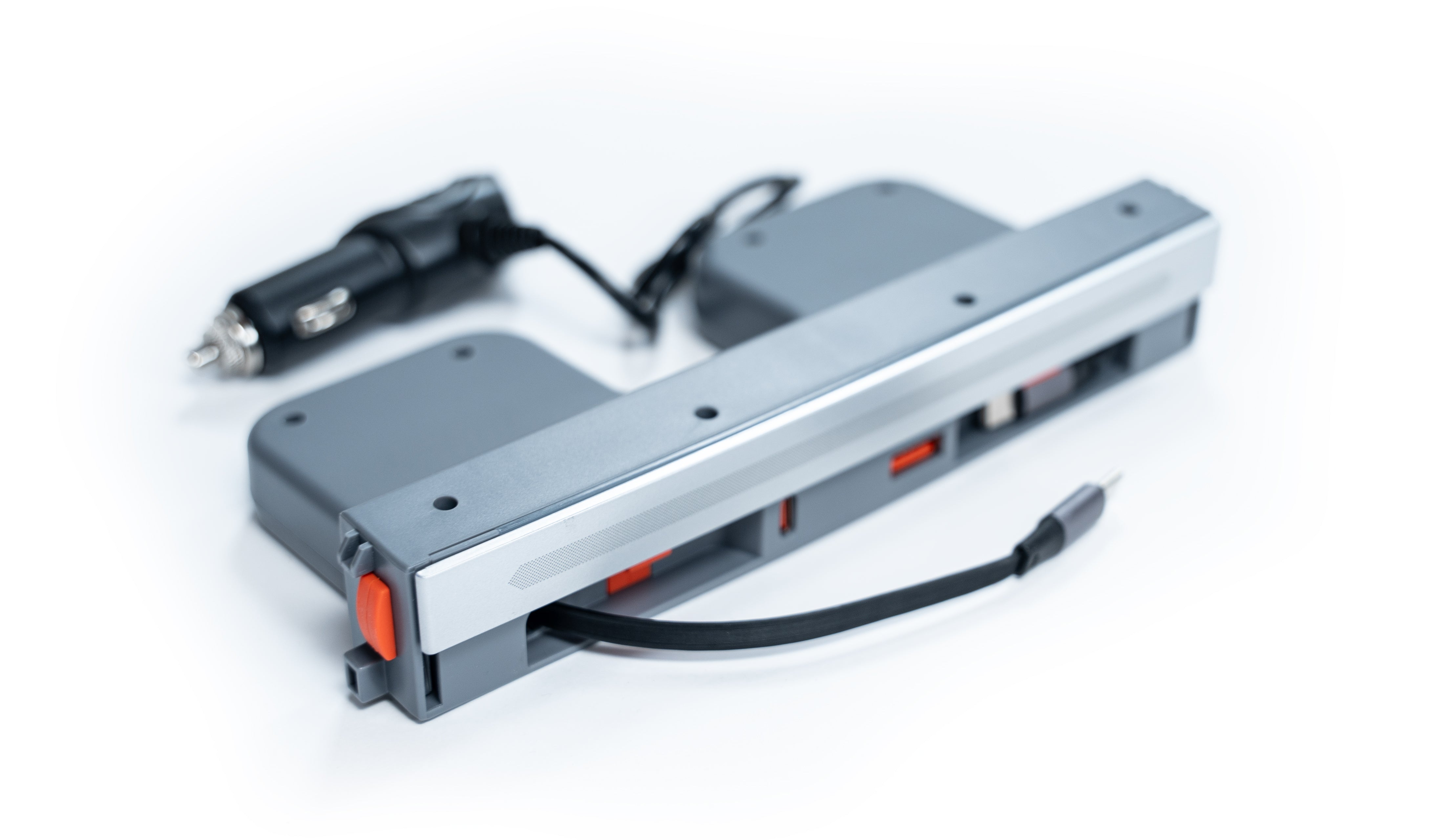 USB-hubb för mittkonsolen i Model Y Juniper/3 Higland 