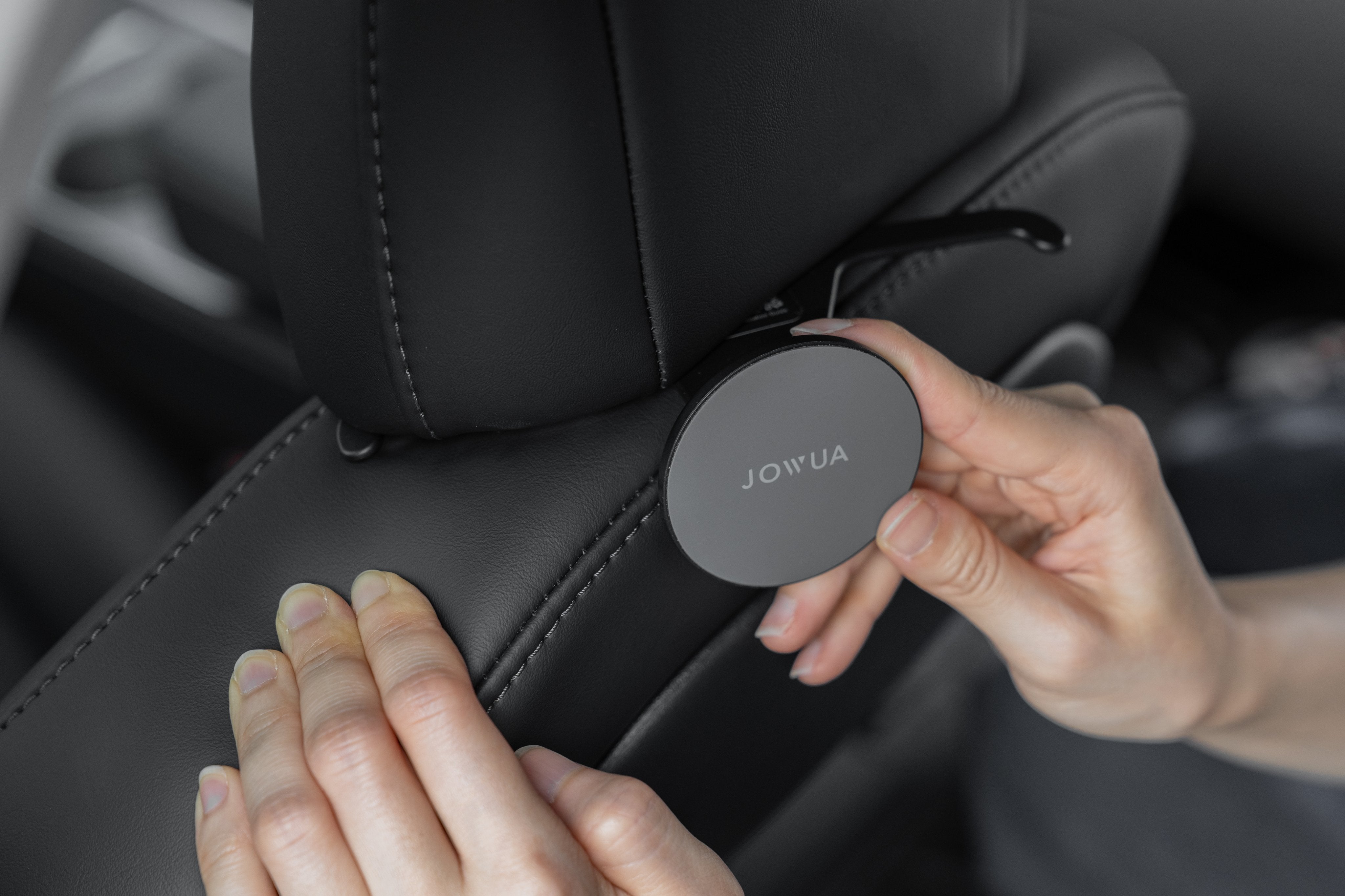 MagSafe Handyhalterung für die Rücksitze des Tesla Model 3/Y - Shop4Tesla