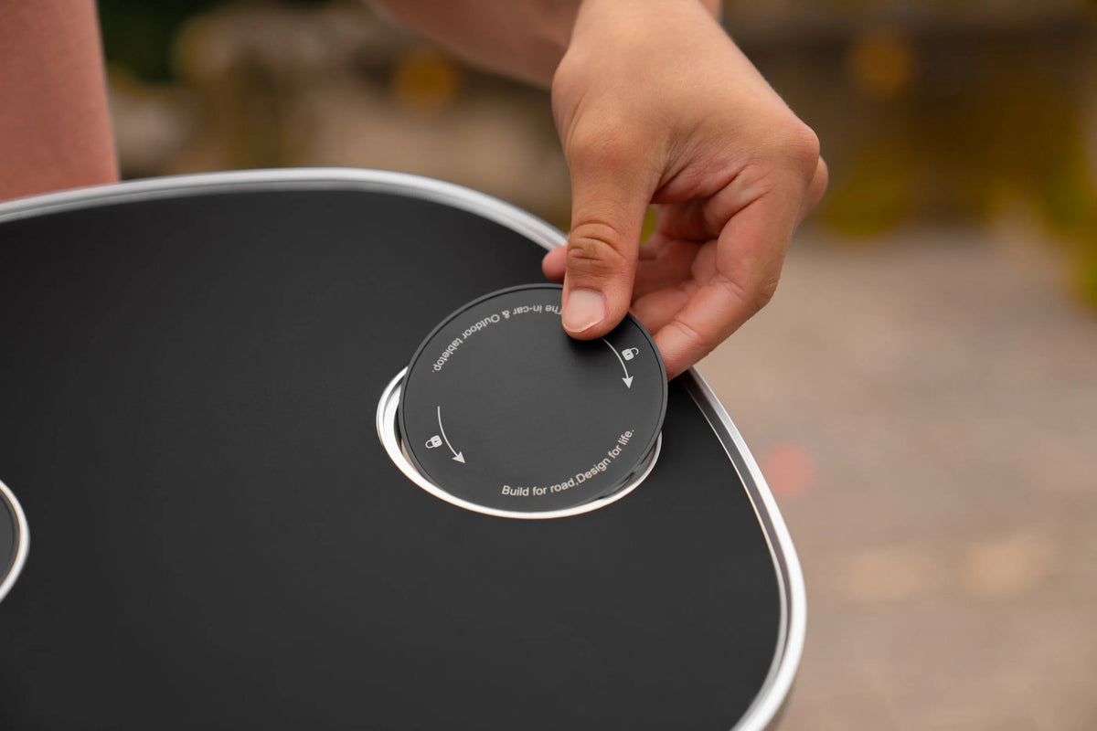 MebaHeart Car Table – stolek do držáku na nápoje pro Tesla Model 3/Y