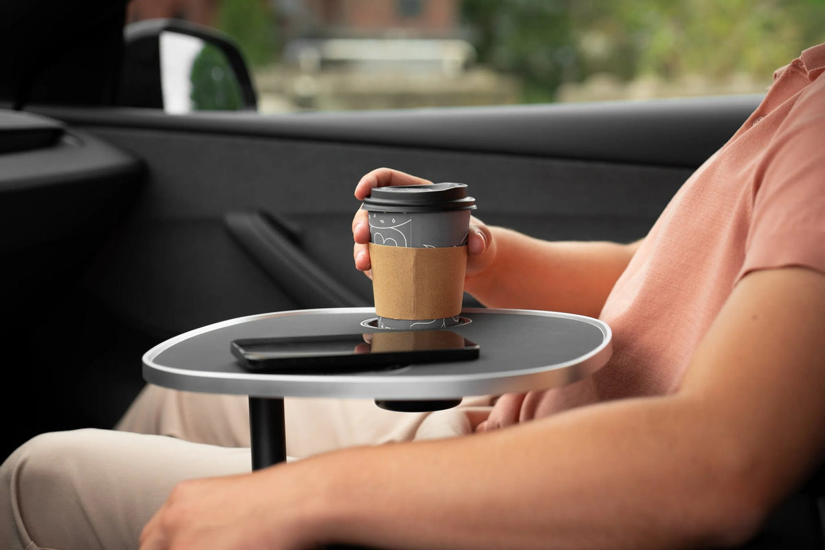 MebaHeart Car Table – stolek do držáku na nápoje pro Tesla Model 3/Y