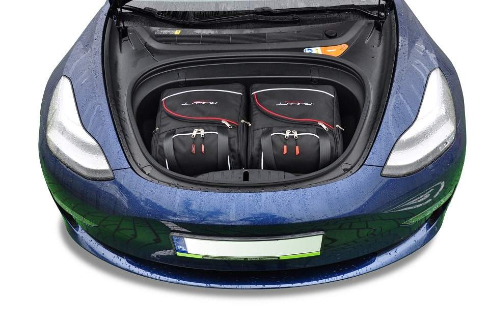 Kjust Frunk-Taschen im Frunk des Tesla Model 3 (2017–2020)