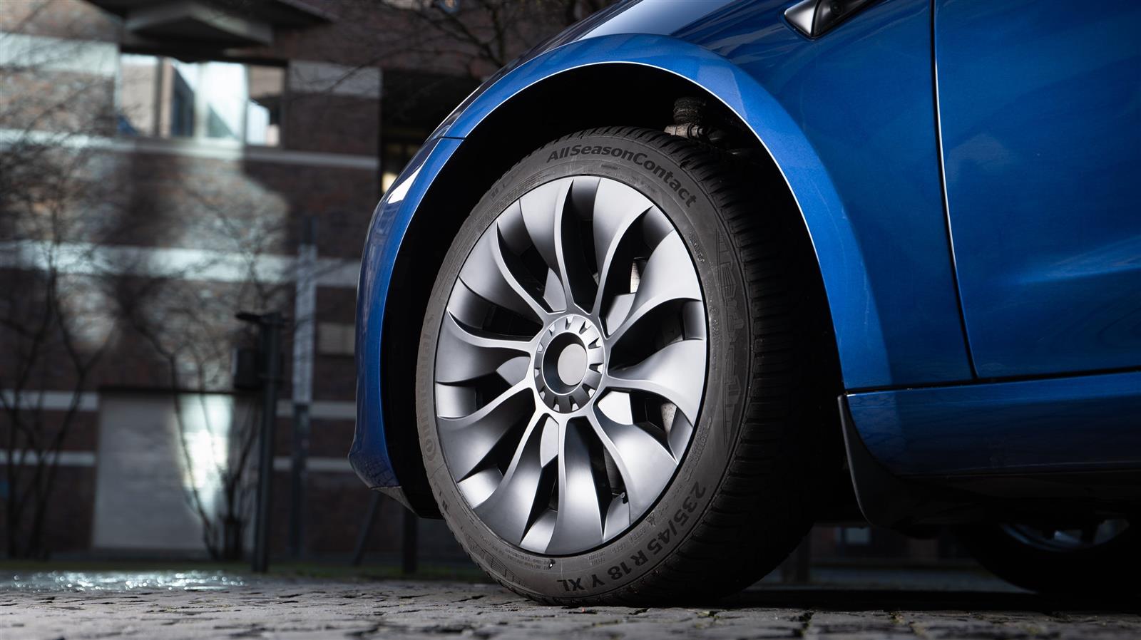 Silberne Zierleiste für Tesla Model Y - Tesla Ausstatter Silberne Zierleiste für Tesla Model Y - Tesla Ausstatter