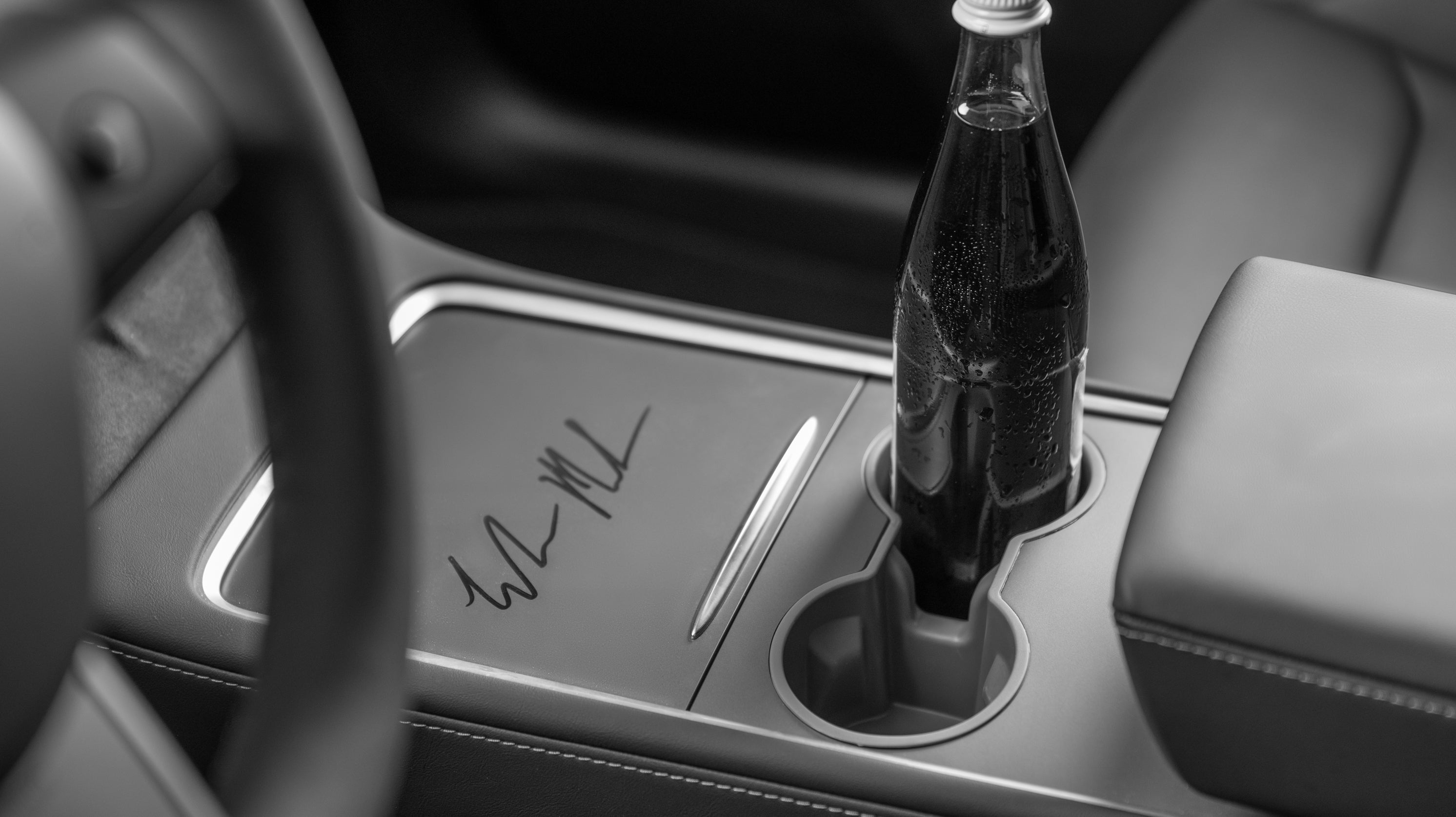 Getränkehalter Einsatz Mittelkonsole für das Tesla Model 3/Y - Shop4Tesla